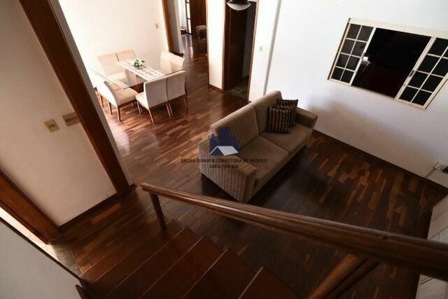 Casa com 4 quartos à venda, 277m² — foto 11 de 16