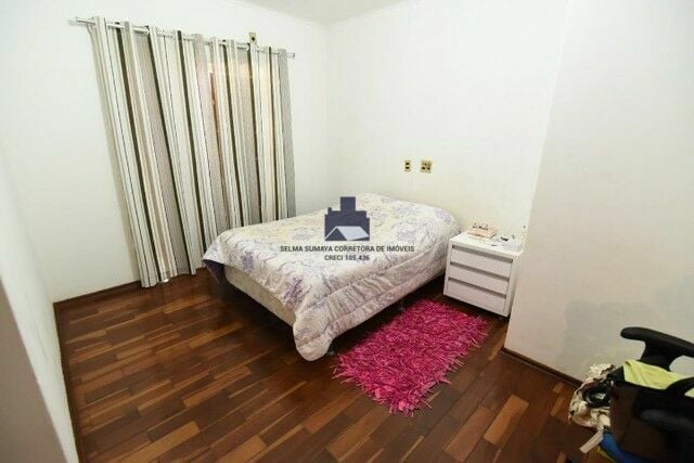 Casa com 4 quartos à venda, 277m² — foto 9 de 16