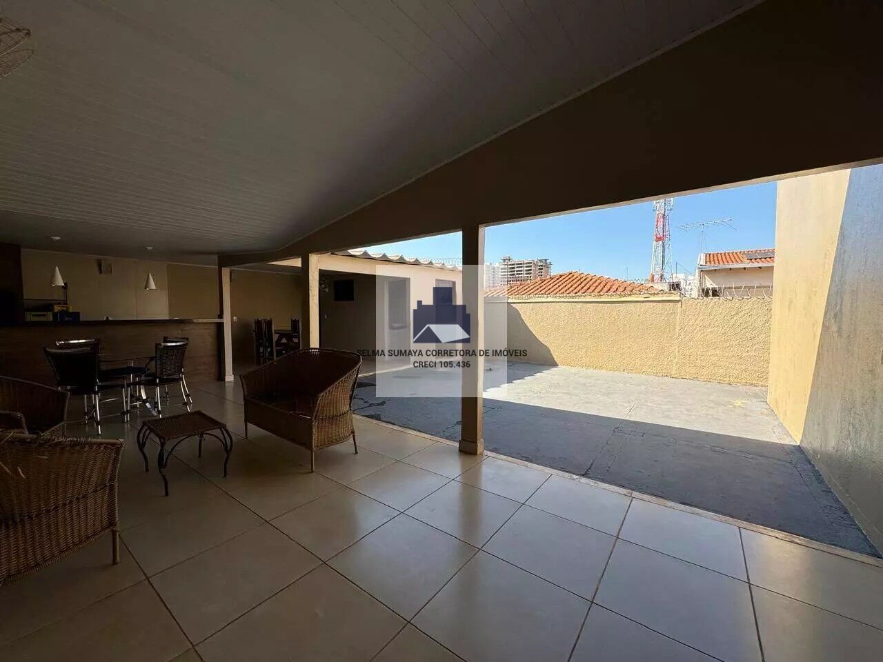 Casa com 4 quartos à venda, 300m² — foto 10 de 25