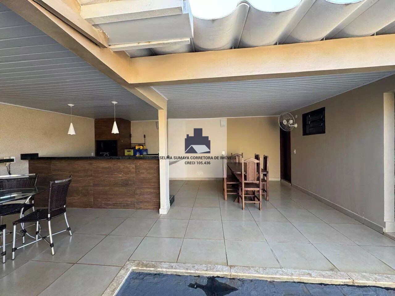 Casa com 4 quartos à venda, 300m² — foto 19 de 25