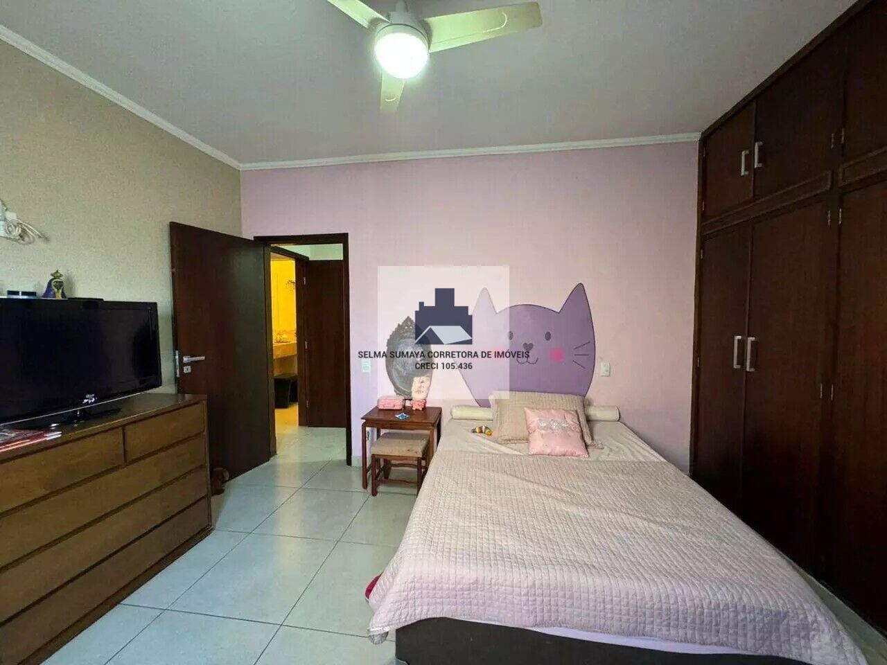 Casa com 4 quartos à venda, 300m² — foto 16 de 25