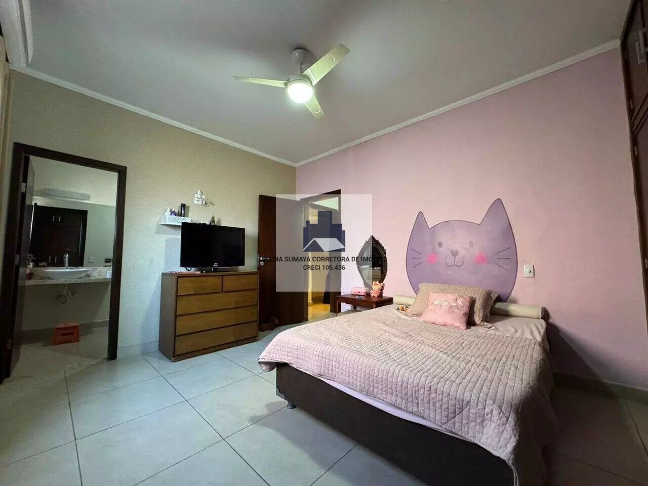 Casa com 4 quartos à venda, 300m² — foto 9 de 25