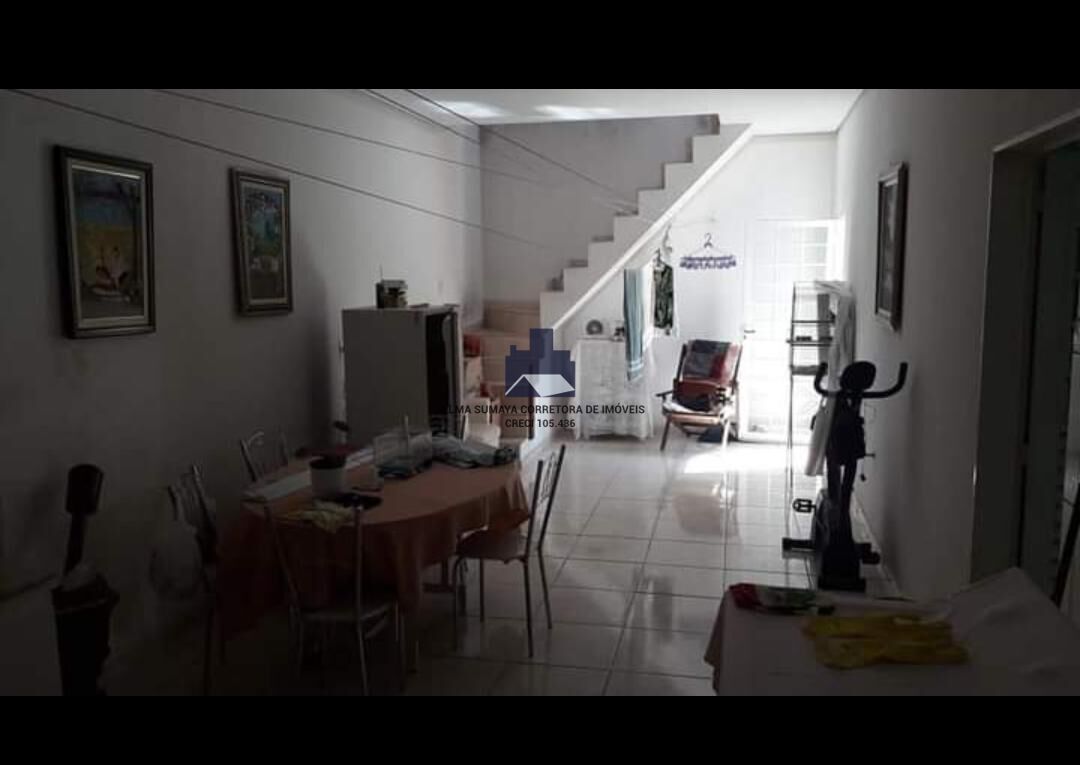 Casa com 3 quartos à venda, 170m² — foto 4 de 10