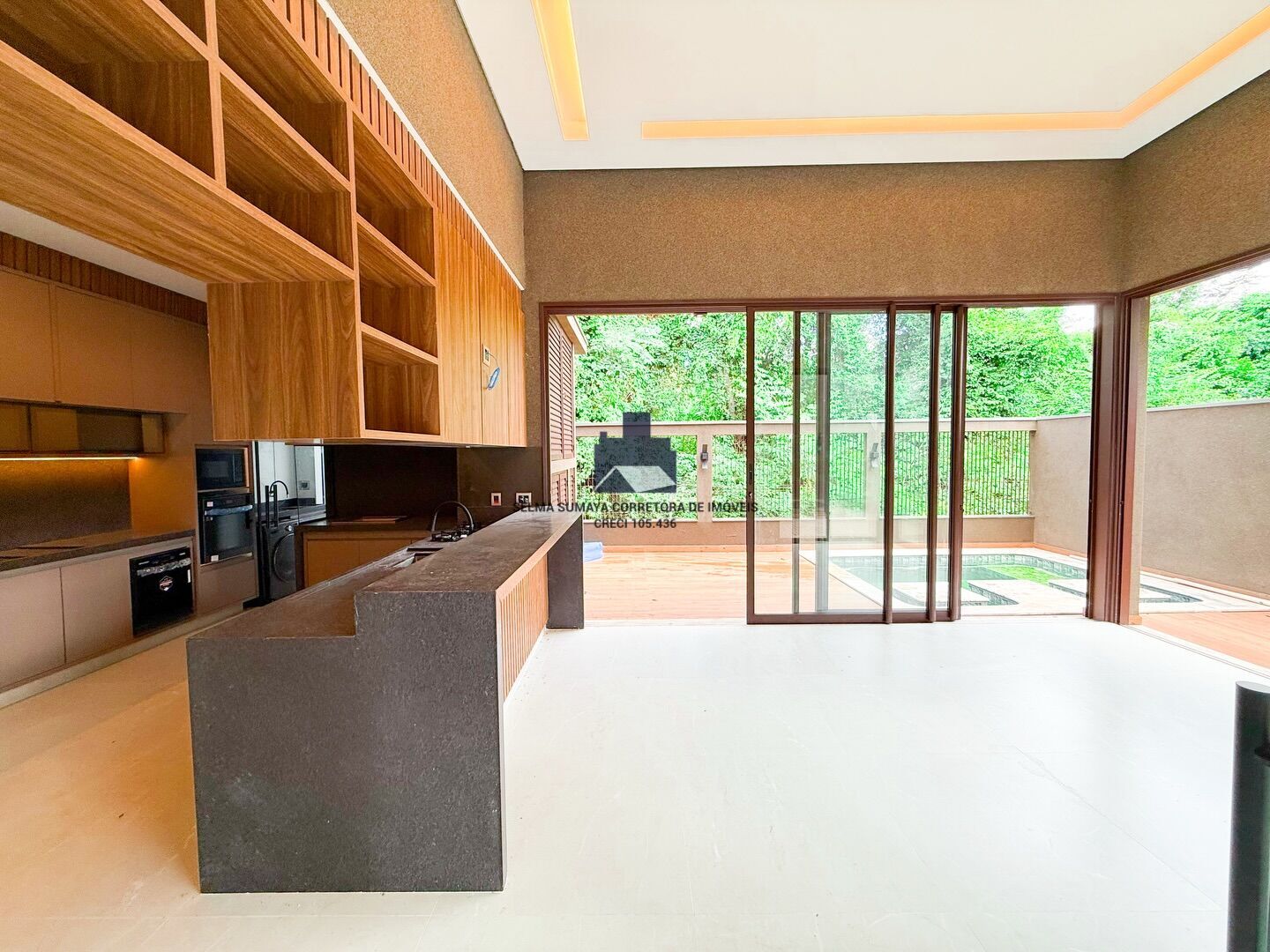 Casa de Condomínio com 3 quartos à venda, 220m² — foto 13 de 20