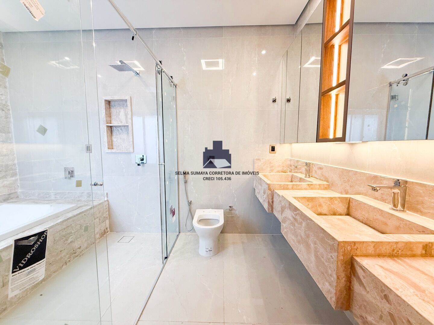 Casa de Condomínio com 3 quartos à venda, 220m² — foto 10 de 20