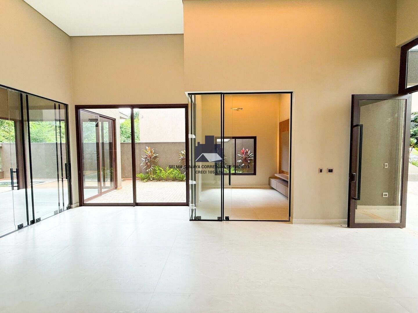 Casa de Condomínio com 3 quartos à venda, 220m² — foto 20 de 20