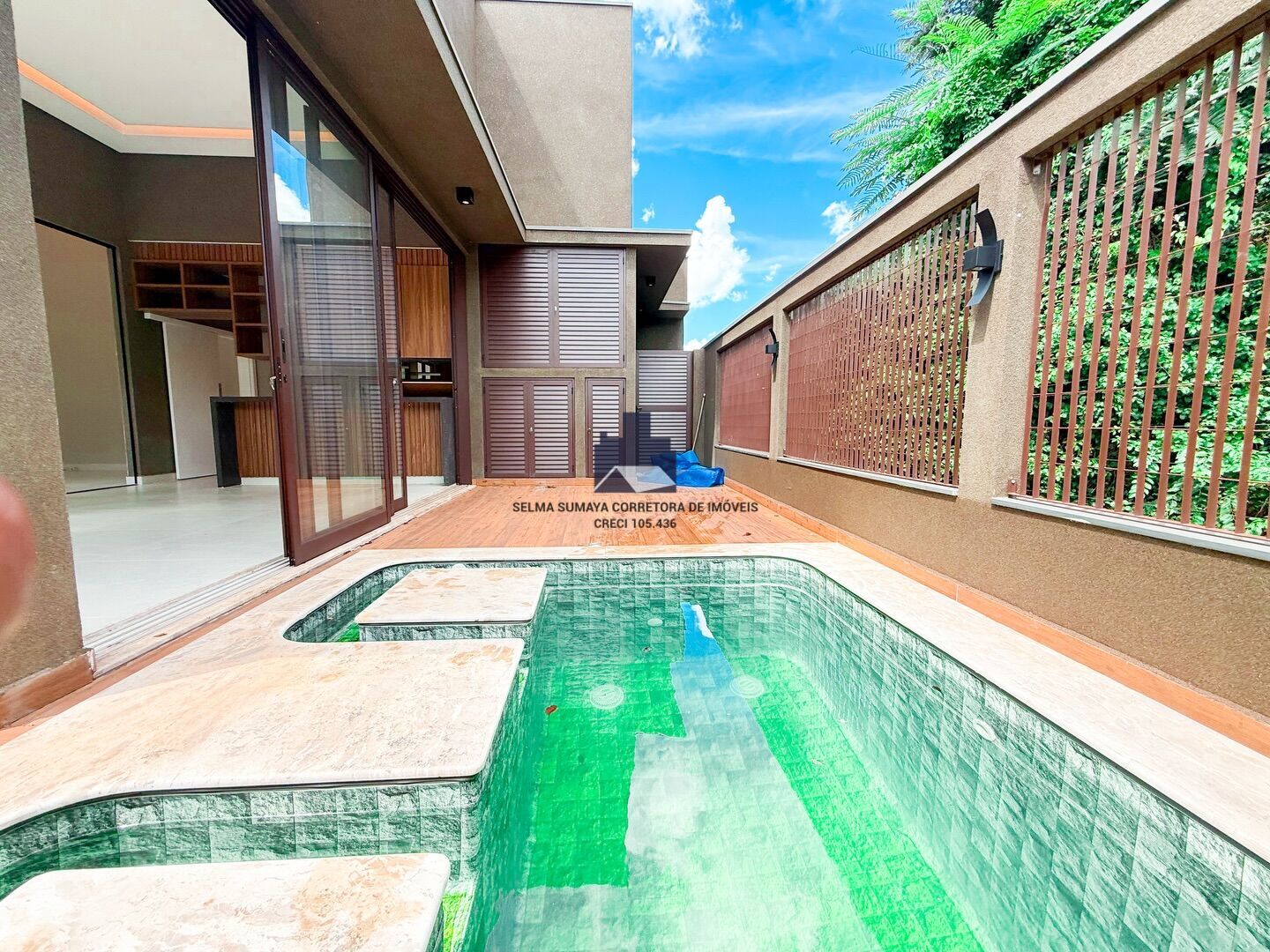 Casa de Condomínio com 3 quartos à venda, 220m² — foto 8 de 20