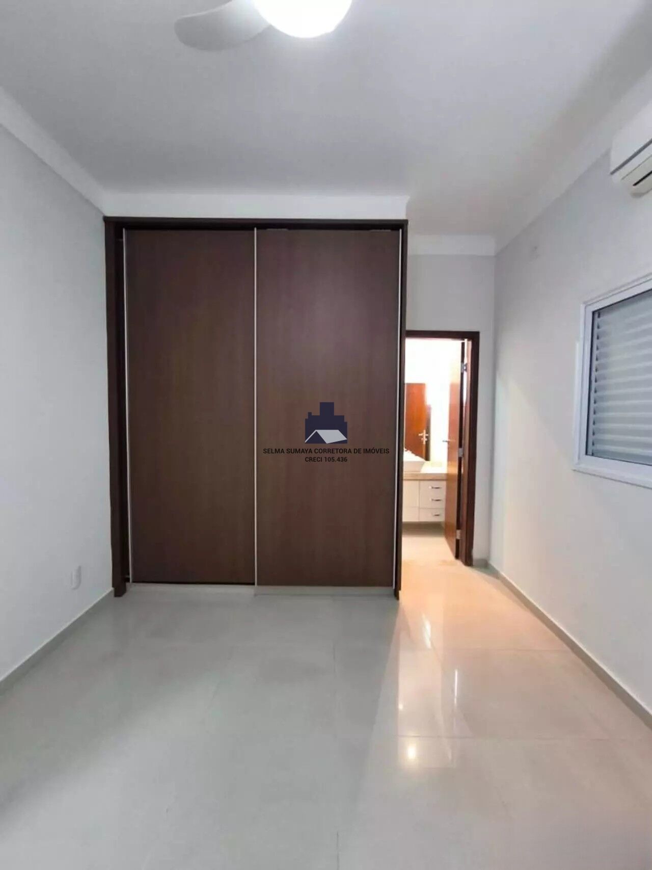 Casa de Condomínio com 3 quartos à venda, 234m² — foto 10 de 21