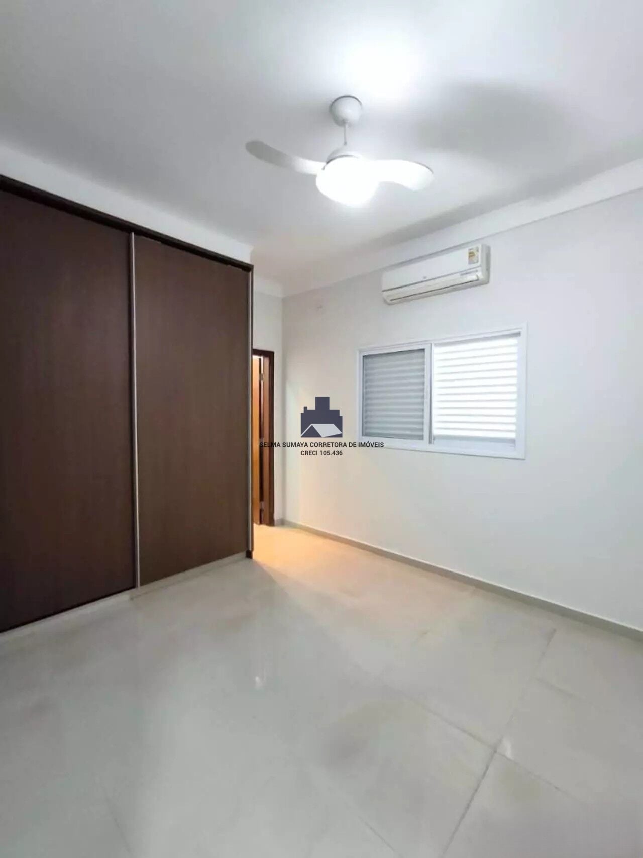 Casa de Condomínio com 3 quartos à venda, 234m² — foto 6 de 21