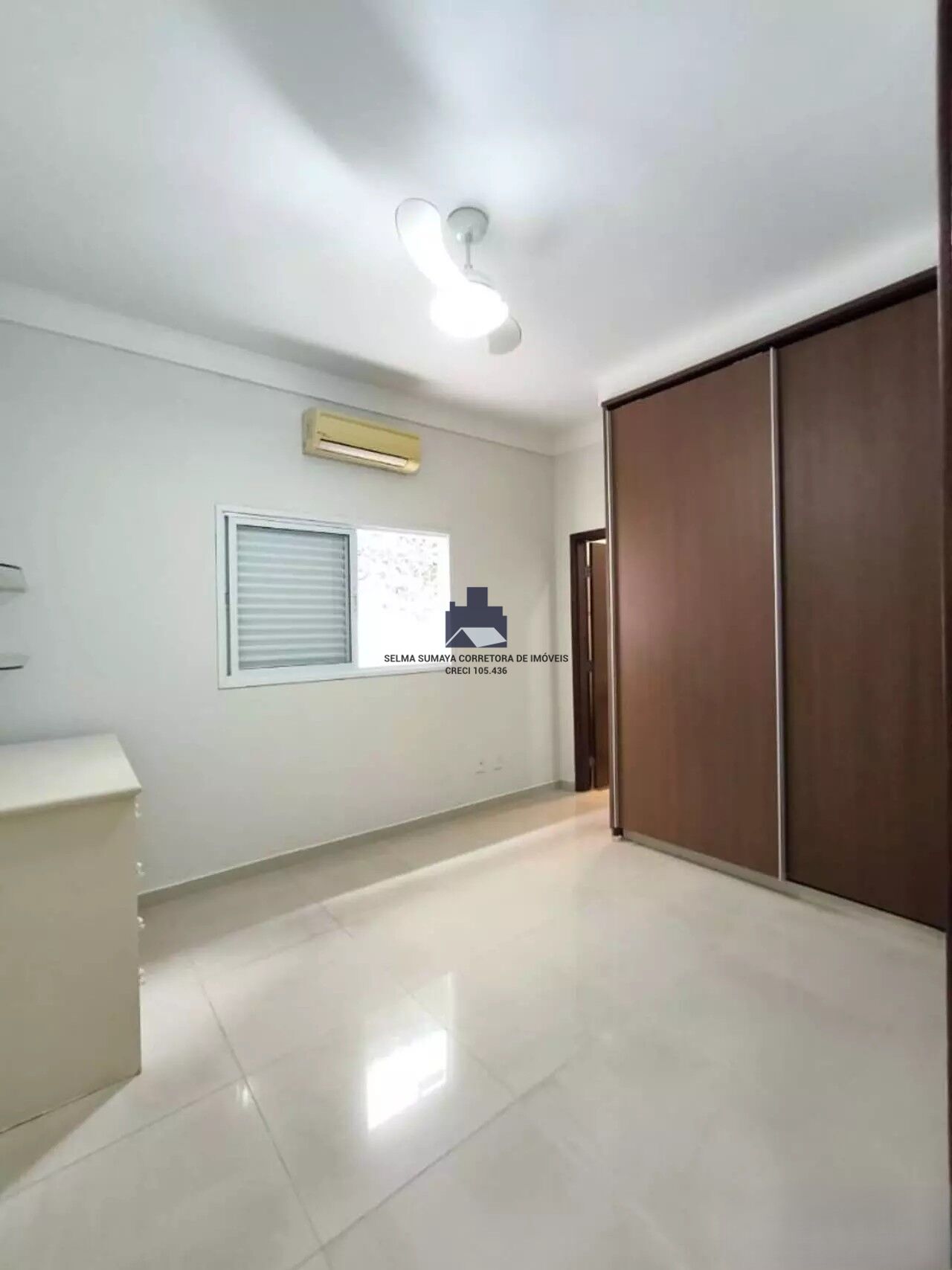 Casa de Condomínio com 3 quartos à venda, 234m² — foto 13 de 21