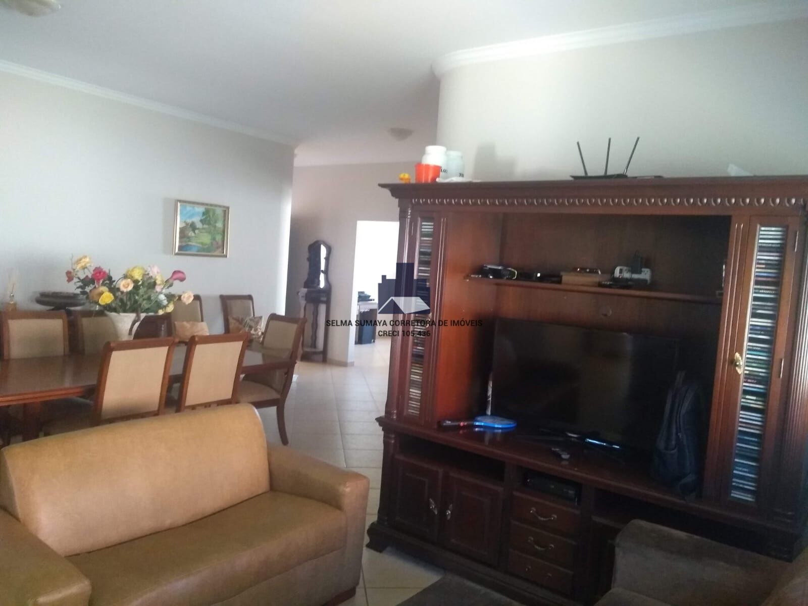 Casa com 3 quartos à venda, 300m² — foto 9 de 15