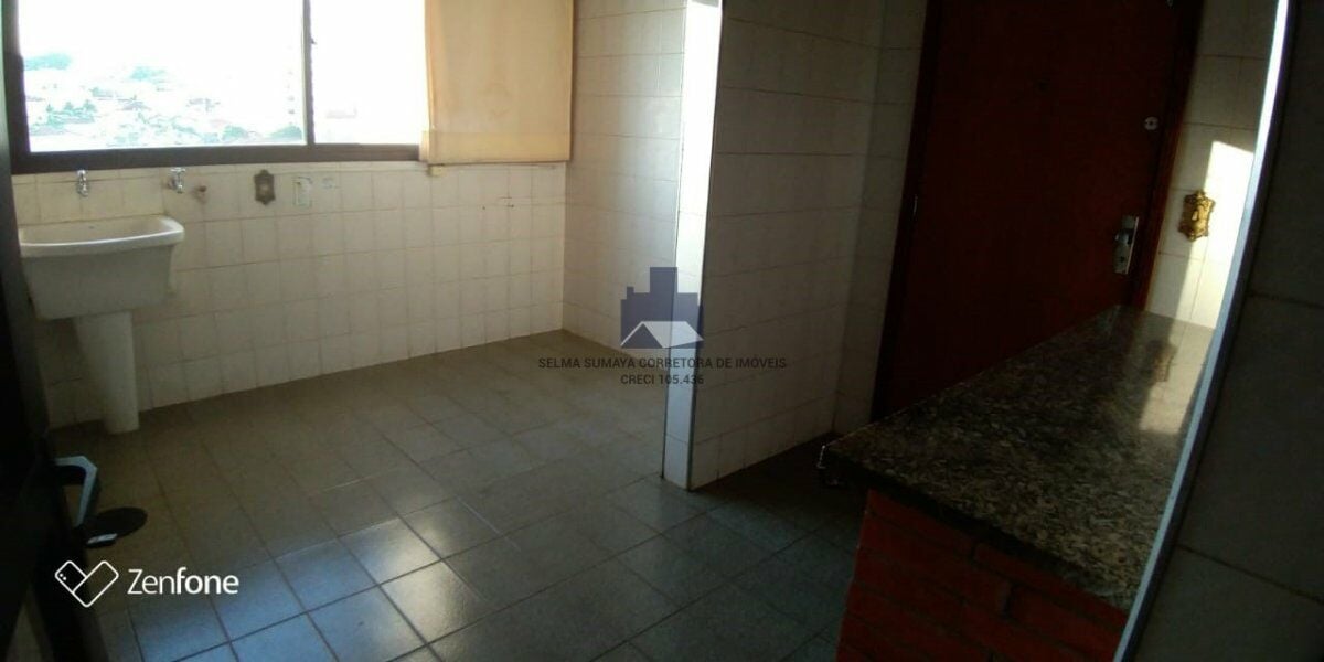 Apartamento com 3 quartos à venda, 137m² — foto 8 de 16