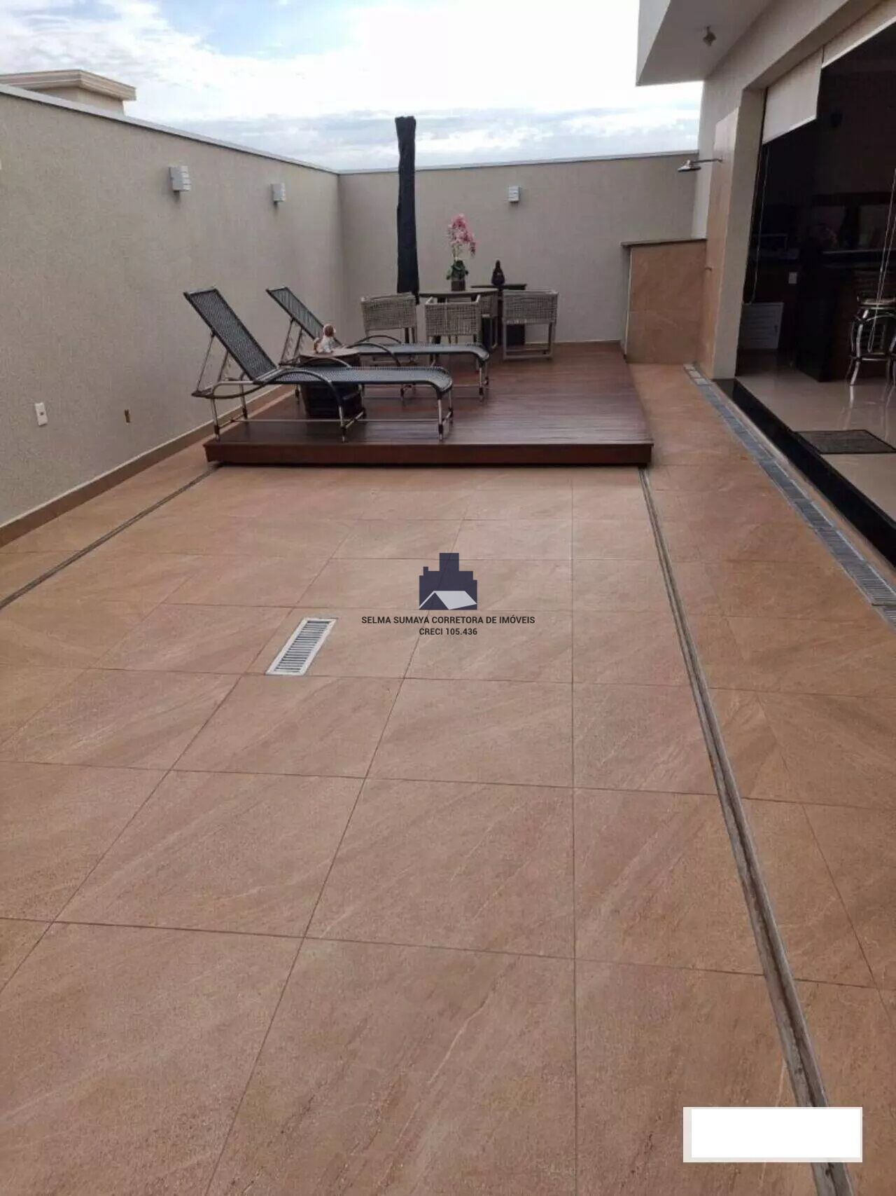 Casa de Condomínio com 3 quartos à venda, 244m² — foto 16 de 20