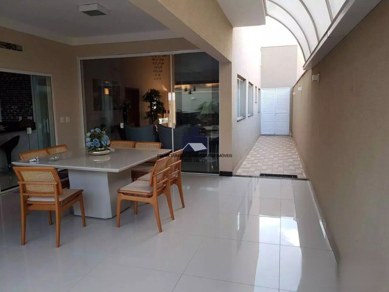 Casa de Condomínio com 3 quartos à venda, 246m² — foto 11 de 23
