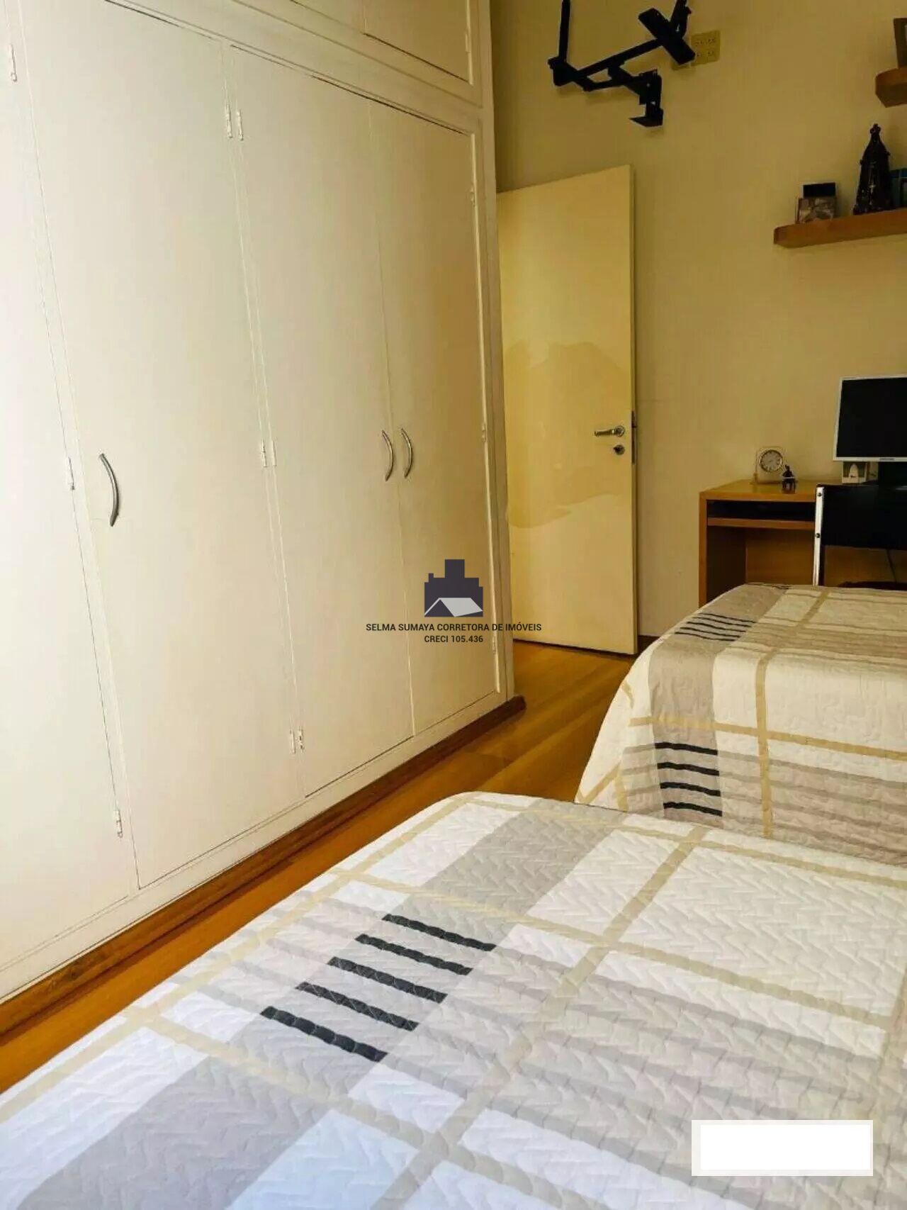 Casa com 4 quartos à venda, 354m² — foto 16 de 23