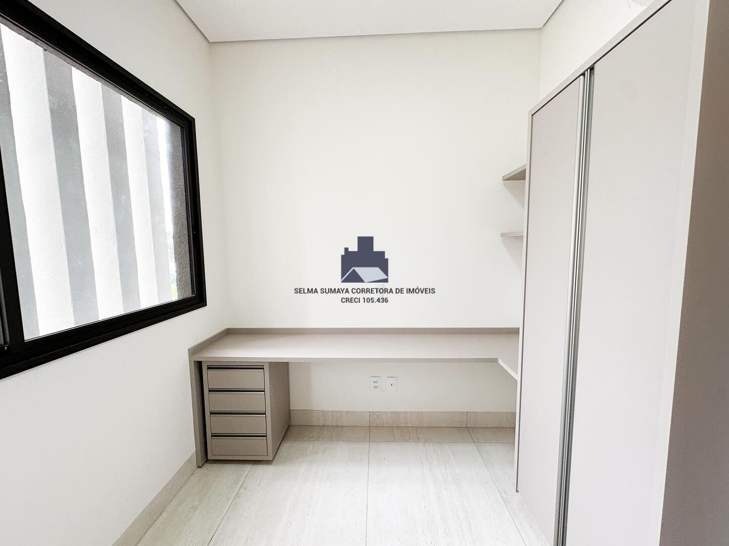 Casa de Condomínio com 3 quartos à venda, 257m² — foto 17 de 21
