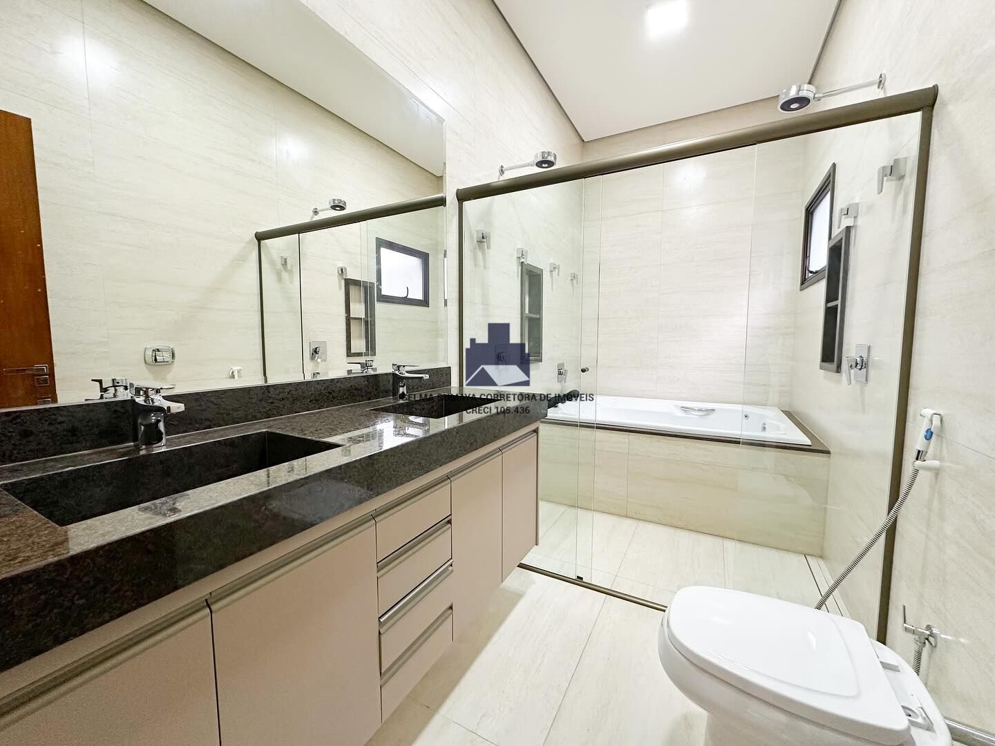 Casa de Condomínio com 3 quartos à venda, 257m² — foto 11 de 21