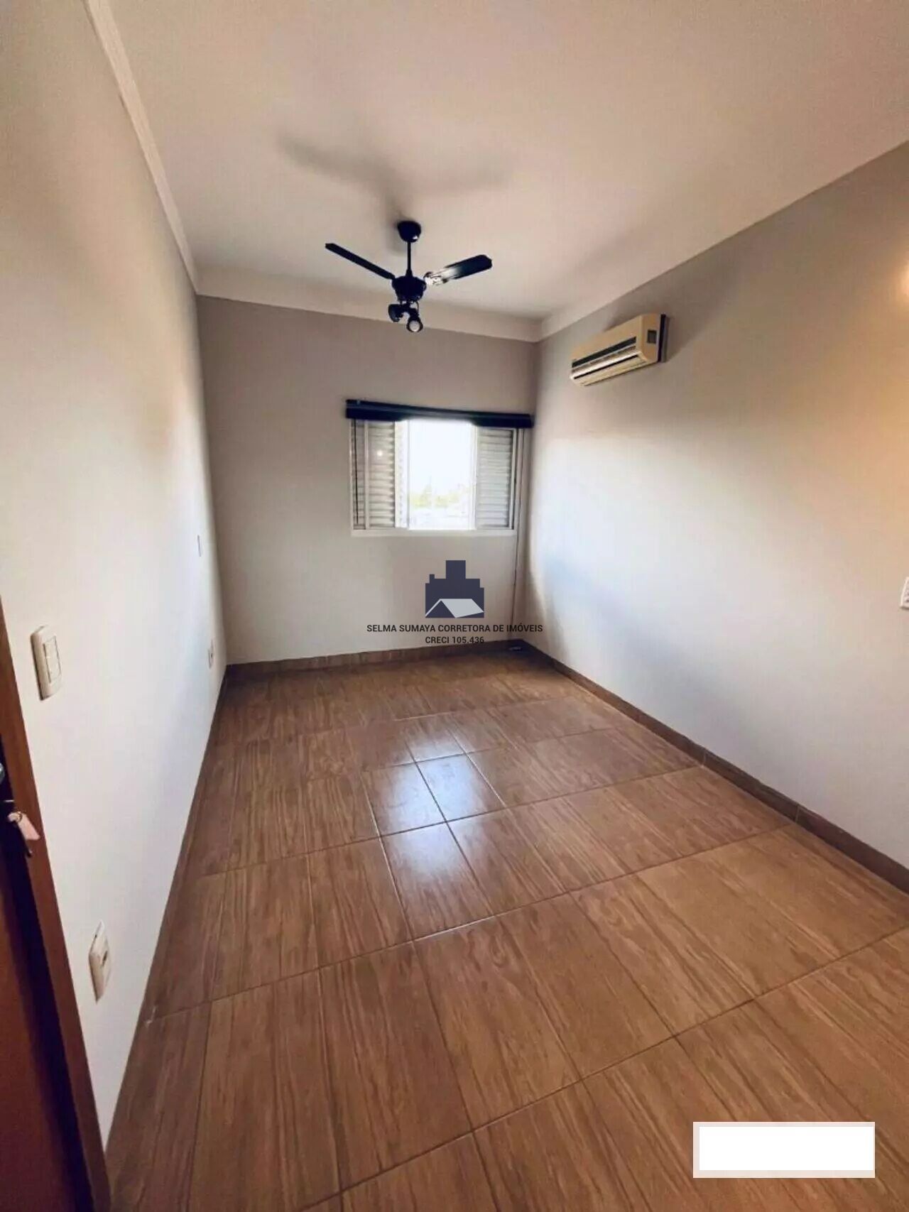 Casa com 3 quartos à venda, 232m² — foto 16 de 25