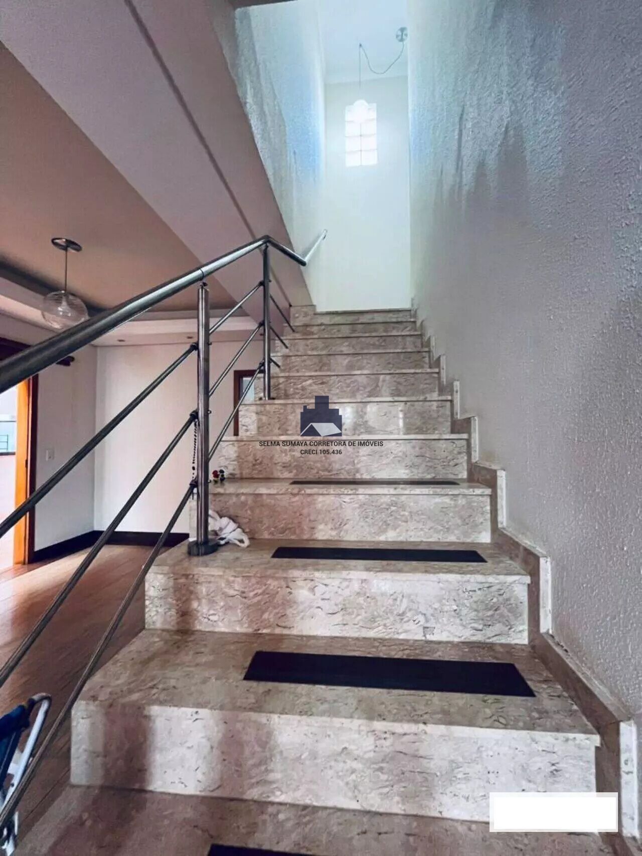 Casa com 3 quartos à venda, 232m² — foto 11 de 25