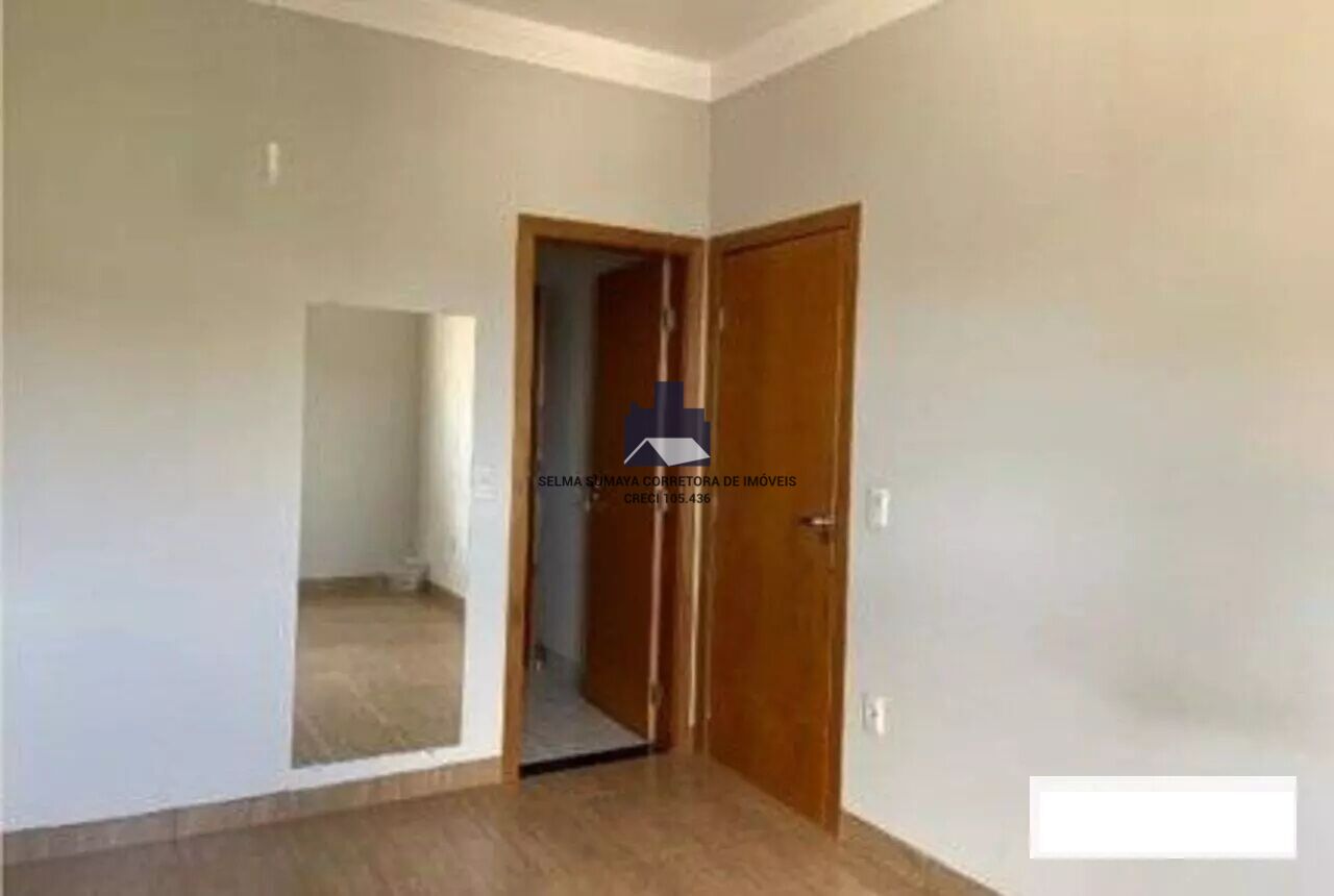 Casa com 3 quartos à venda, 232m² — foto 22 de 25
