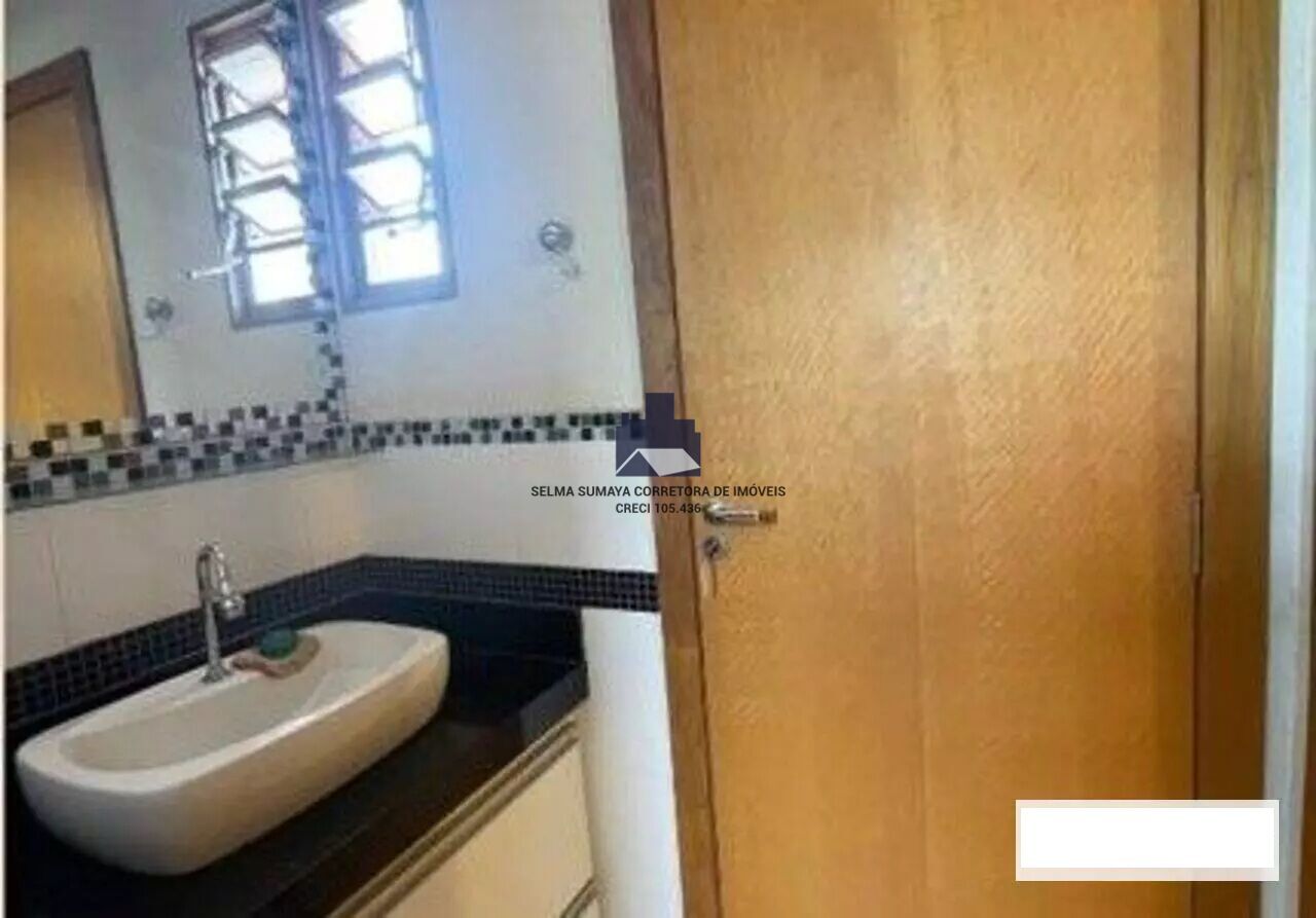 Casa com 3 quartos à venda, 232m² — foto 24 de 25