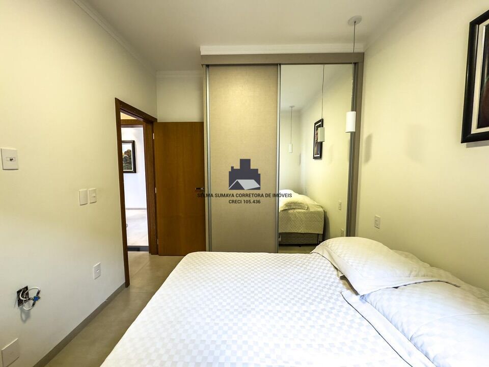 Casa de Condomínio com 3 quartos à venda, 254m² — foto 18 de 18
