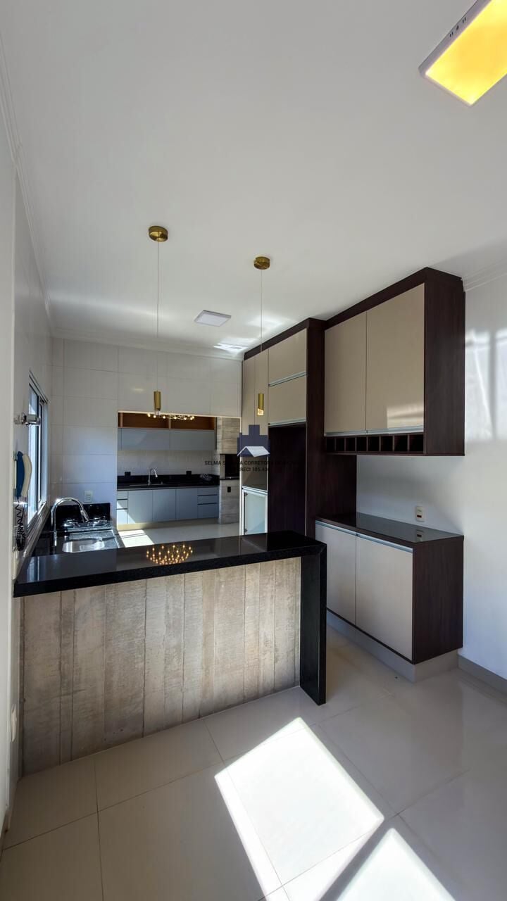 Casa de Condomínio com 3 quartos à venda, 130m² — foto 4 de 23