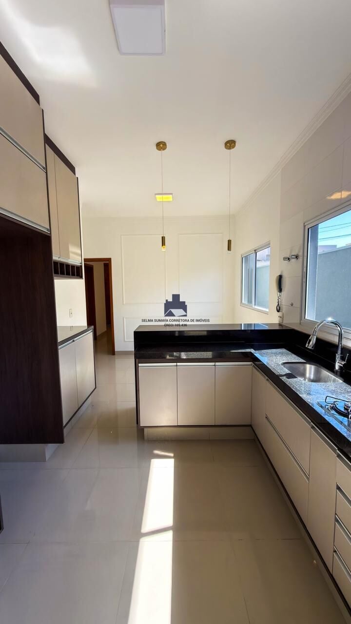 Casa de Condomínio com 3 quartos à venda, 130m² — foto 6 de 23