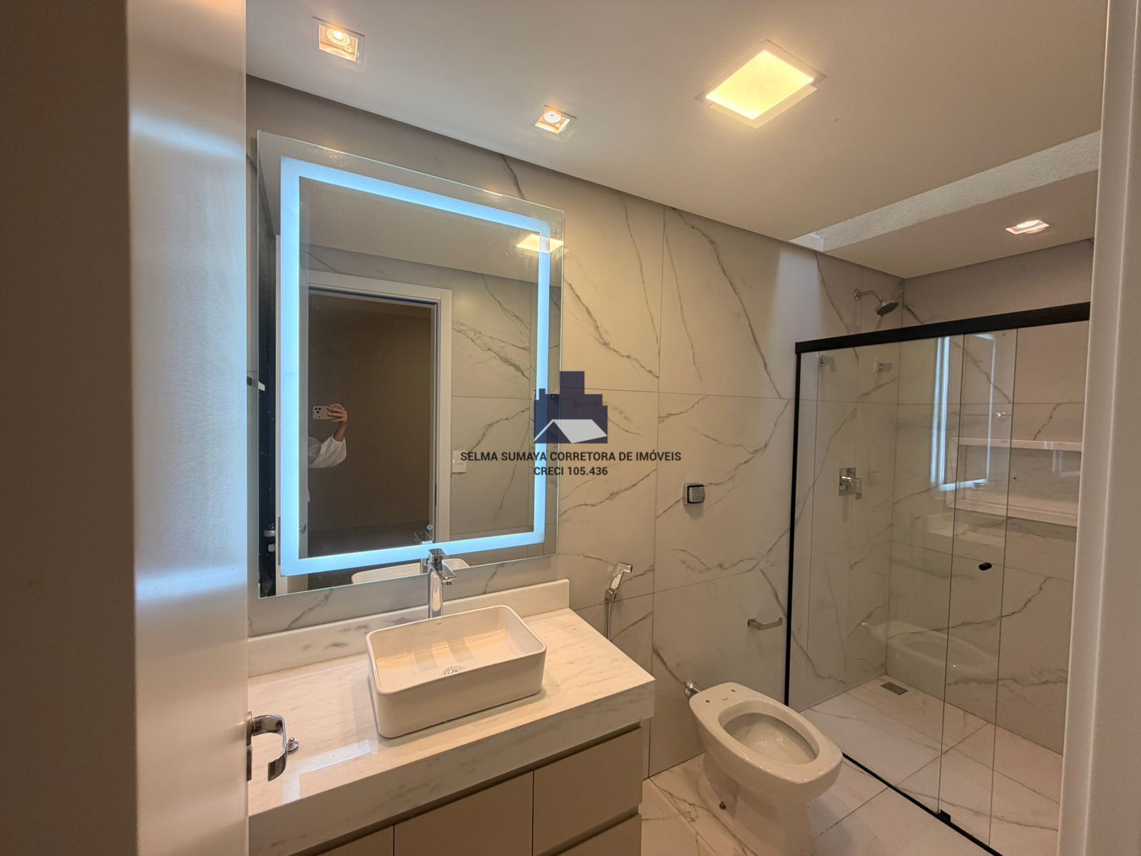 Casa de Condomínio com 3 quartos à venda, 254m² — foto 8 de 28