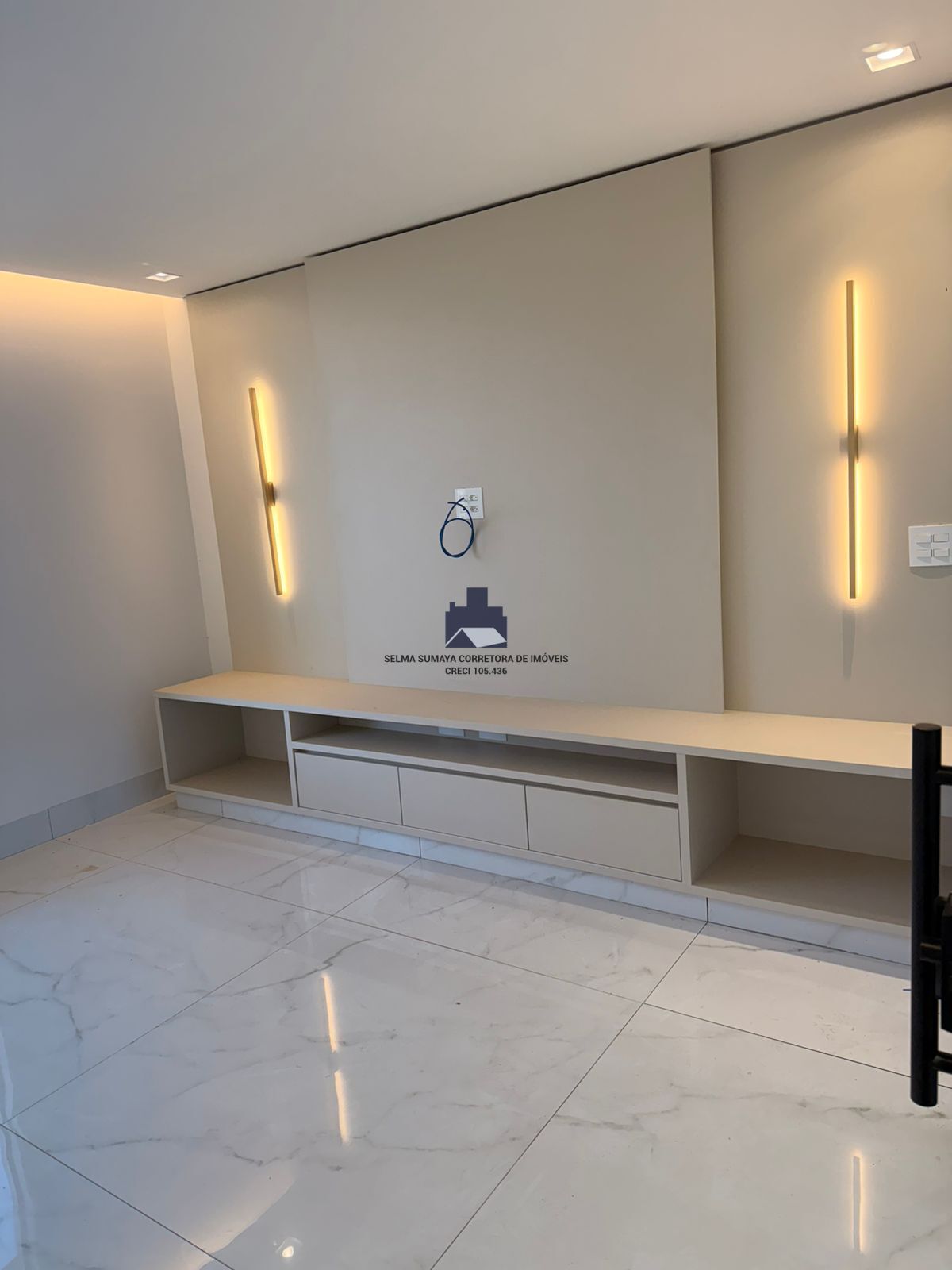 Casa de Condomínio com 3 quartos à venda, 254m² — foto 6 de 28
