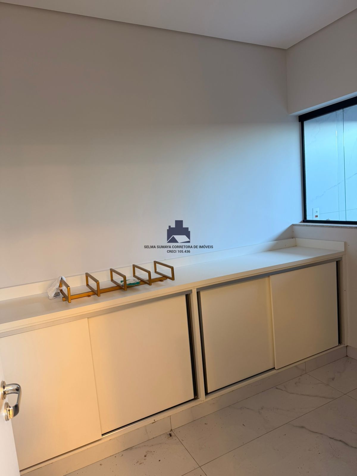 Casa de Condomínio com 3 quartos à venda, 254m² — foto 16 de 28