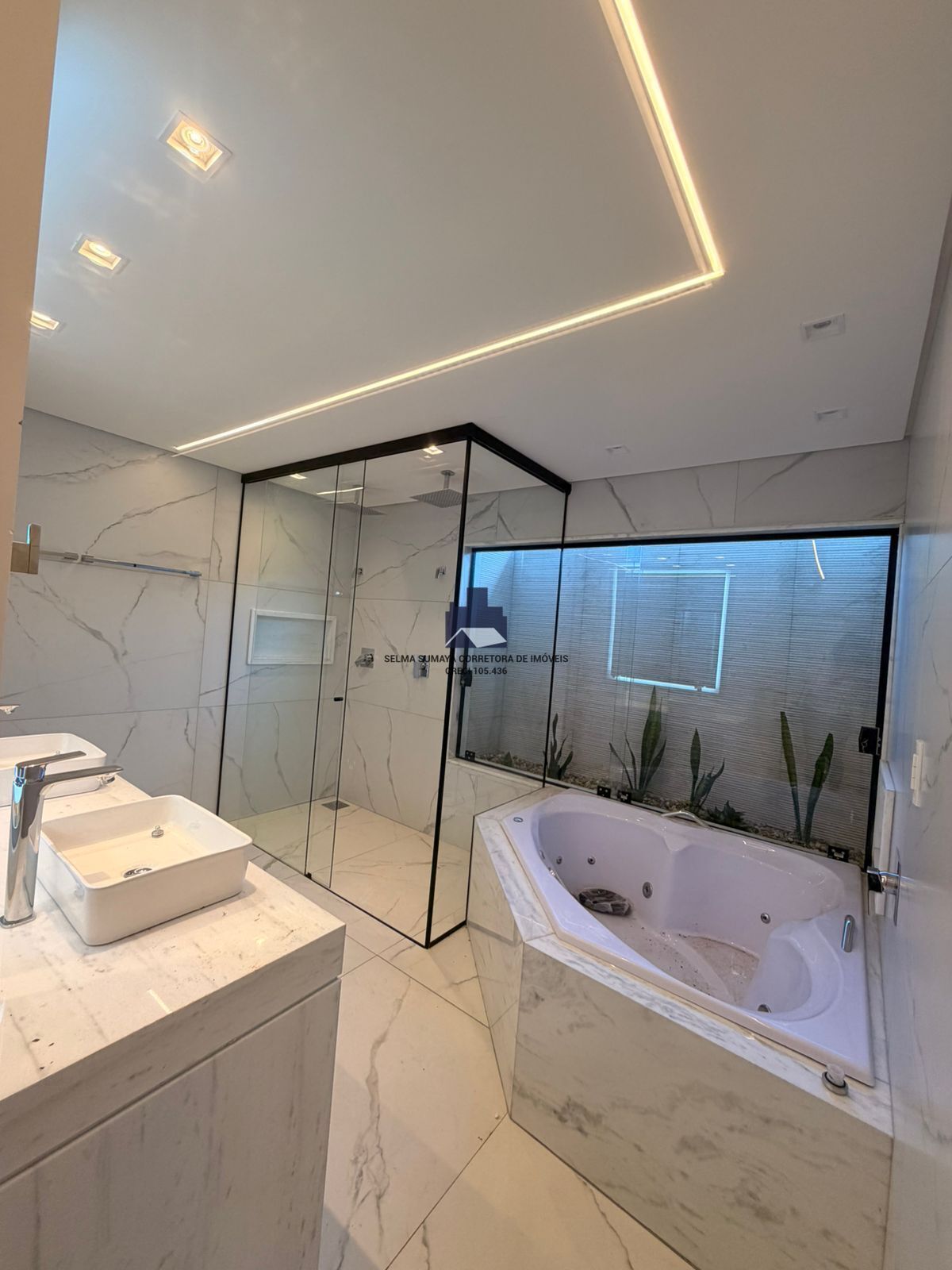 Casa de Condomínio com 3 quartos à venda, 254m² — foto 14 de 28