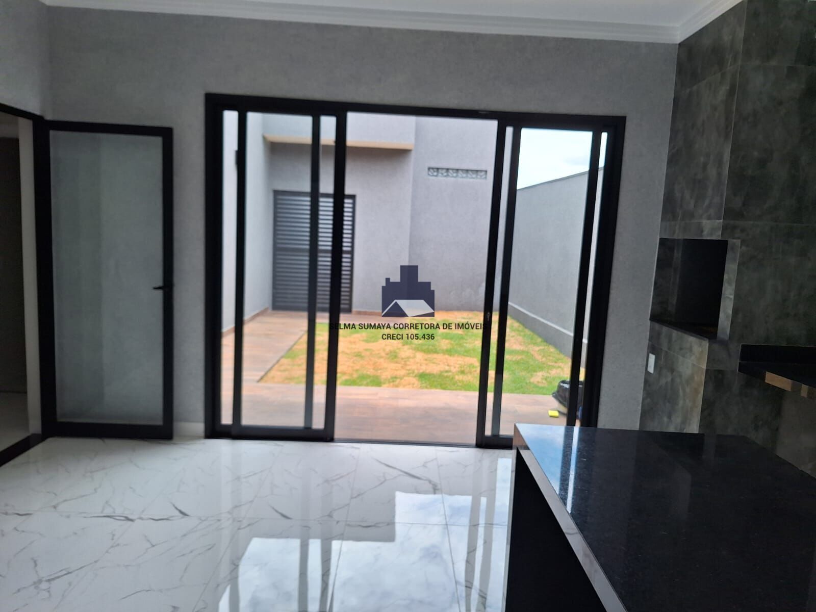 Casa com 3 quartos à venda, 132m² — foto 24 de 27