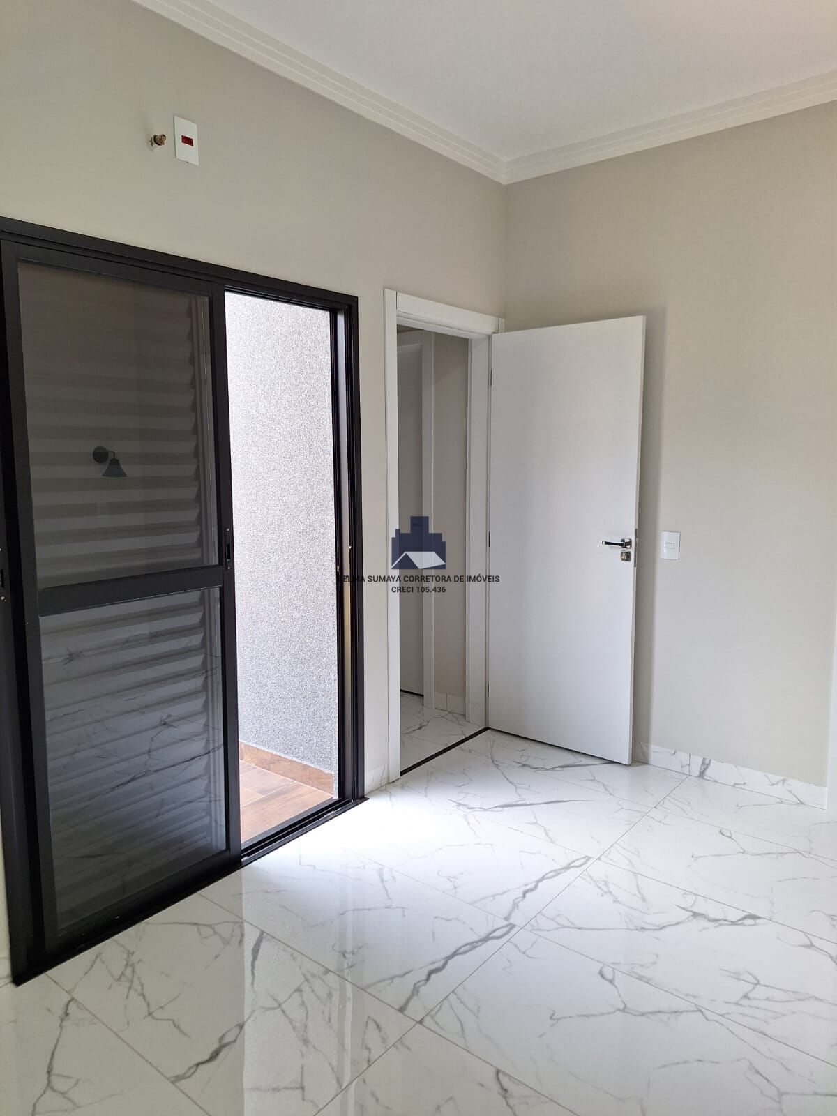 Casa com 3 quartos à venda, 132m² — foto 23 de 27