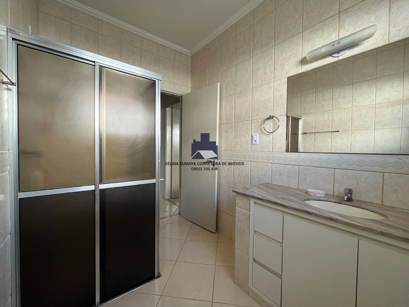 Casa com 3 quartos à venda, 236m² — foto 10 de 12