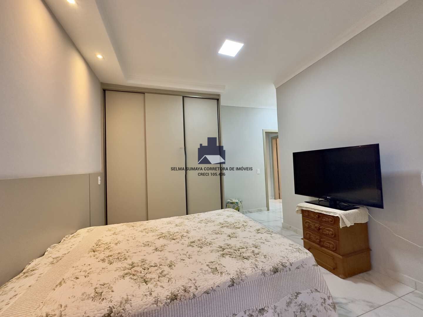 Casa de Condomínio com 3 quartos à venda, 247m² — foto 10 de 18