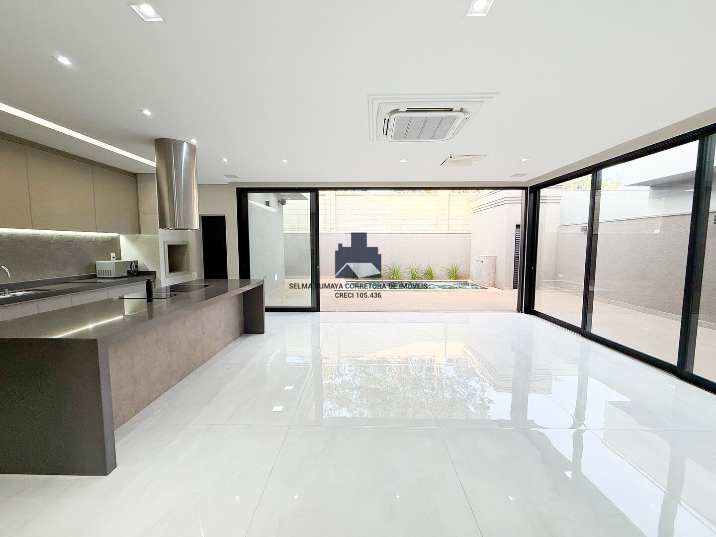 Casa de Condomínio com 4 quartos à venda, 310m² — foto 12 de 19