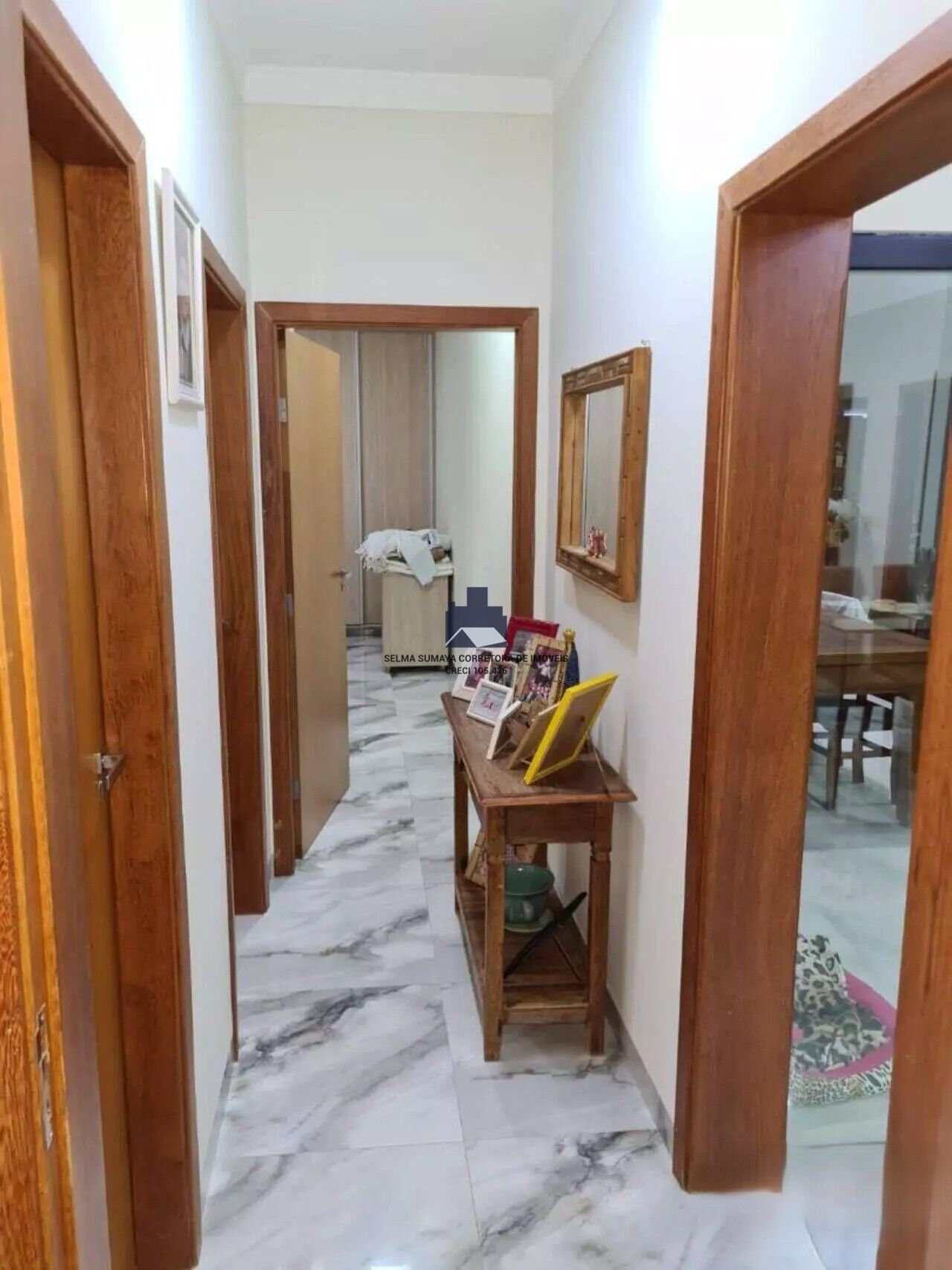 Casa de Condomínio com 3 quartos à venda, 250m² — foto 11 de 23