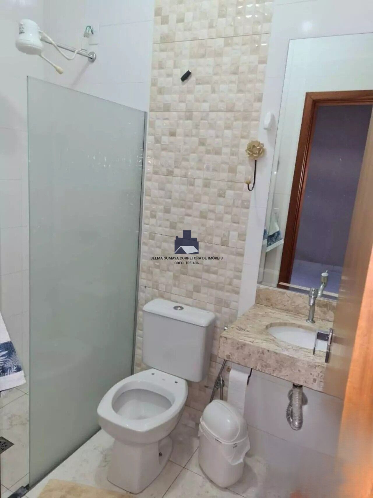 Casa de Condomínio com 3 quartos à venda, 250m² — foto 21 de 23