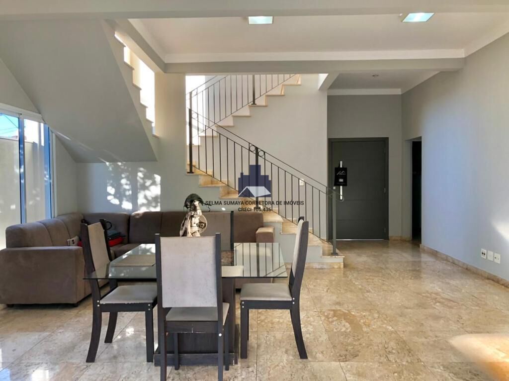 Casa de Condomínio com 4 quartos à venda, 284m² — foto 4 de 29