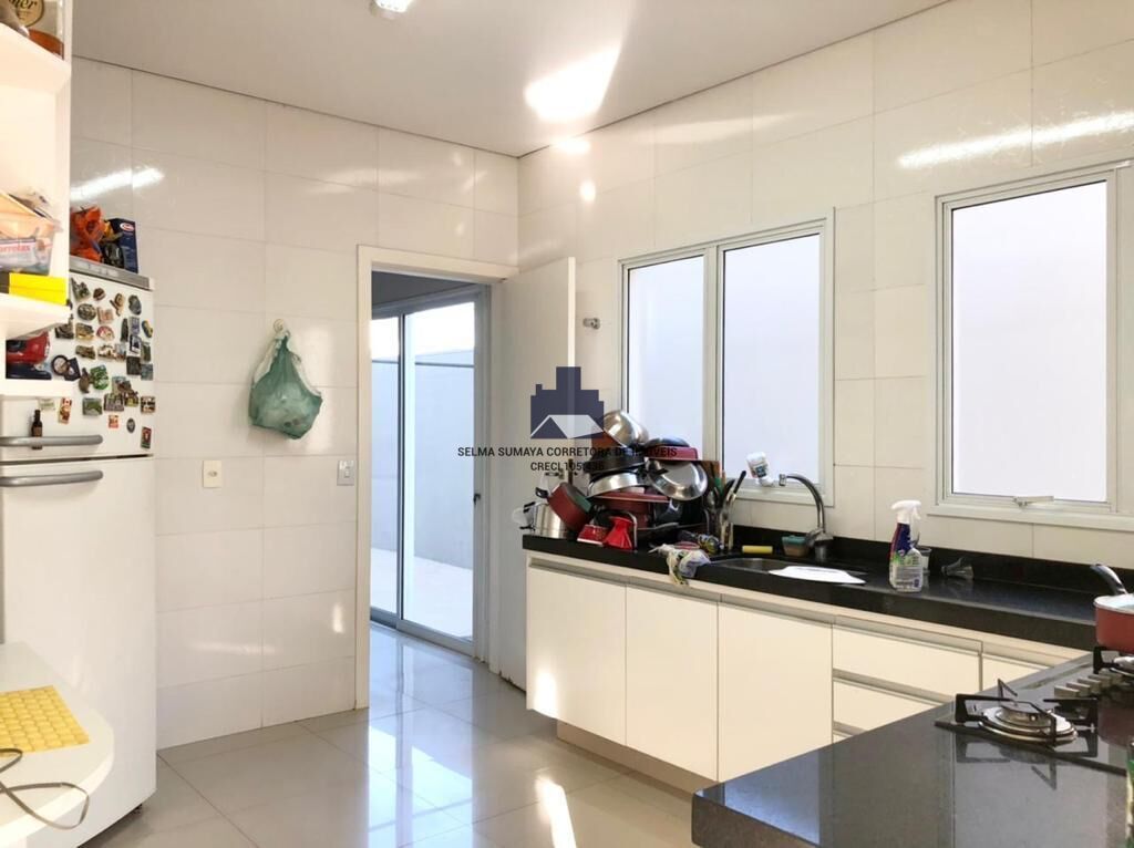 Casa de Condomínio com 4 quartos à venda, 284m² — foto 25 de 29
