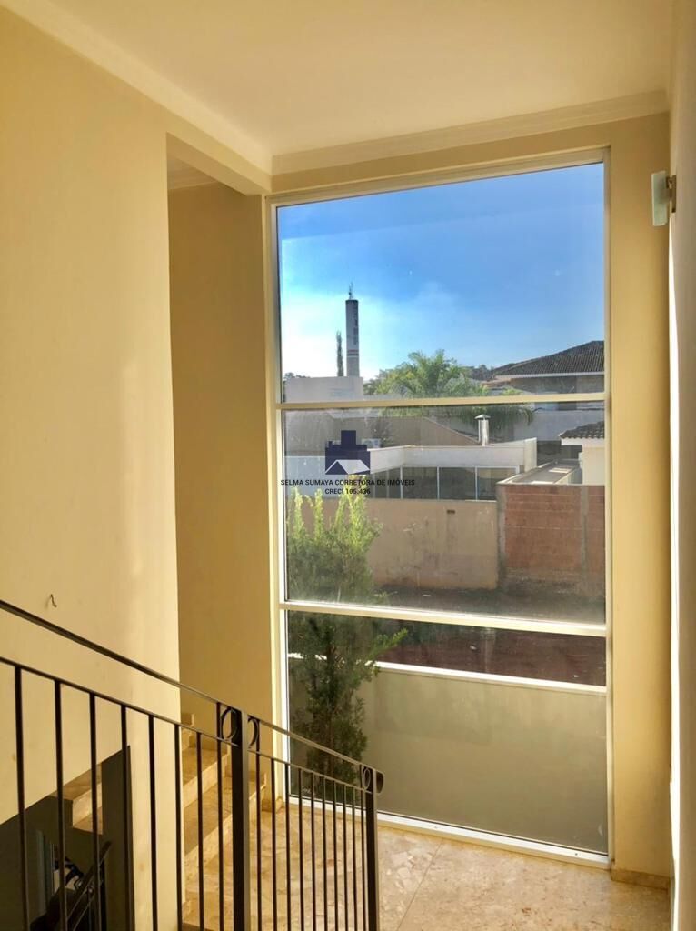 Casa de Condomínio com 4 quartos à venda, 284m² — foto 15 de 29