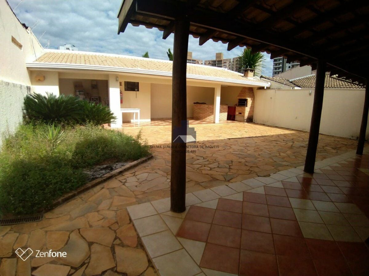 Casa com 3 quartos à venda, 307m² — foto 6 de 29