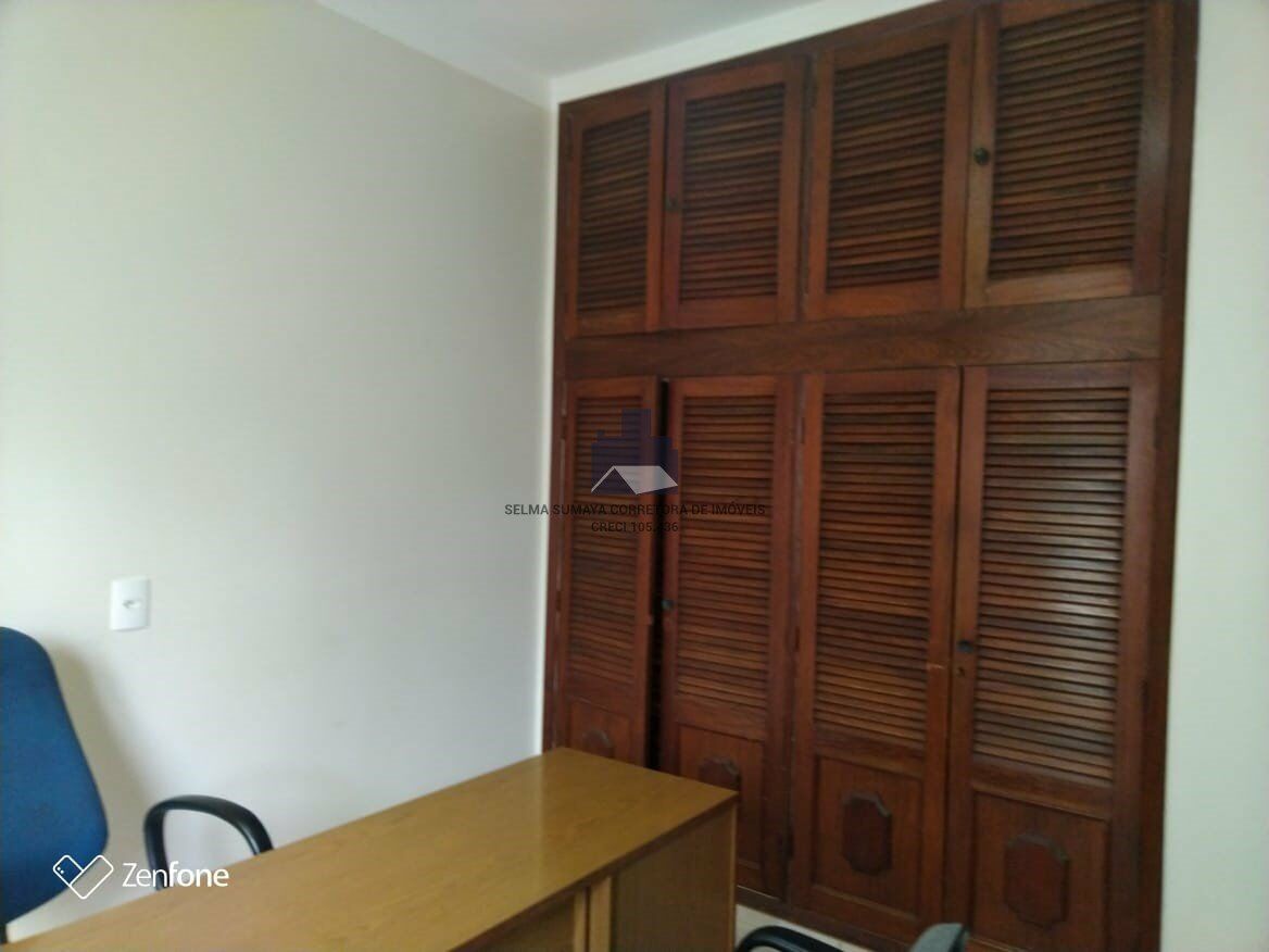 Casa com 3 quartos à venda, 307m² — foto 24 de 29