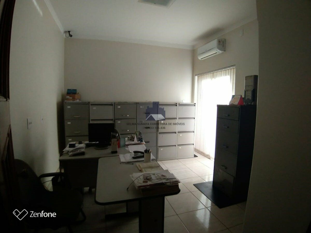 Casa com 3 quartos à venda, 307m² — foto 4 de 29