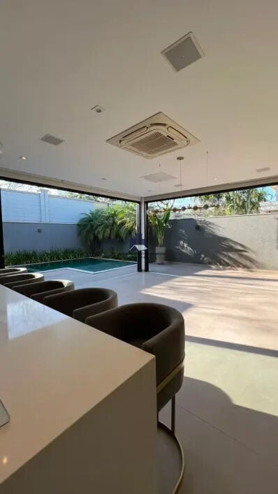 Casa de Condomínio com 4 quartos à venda, 320m² — foto 14 de 24