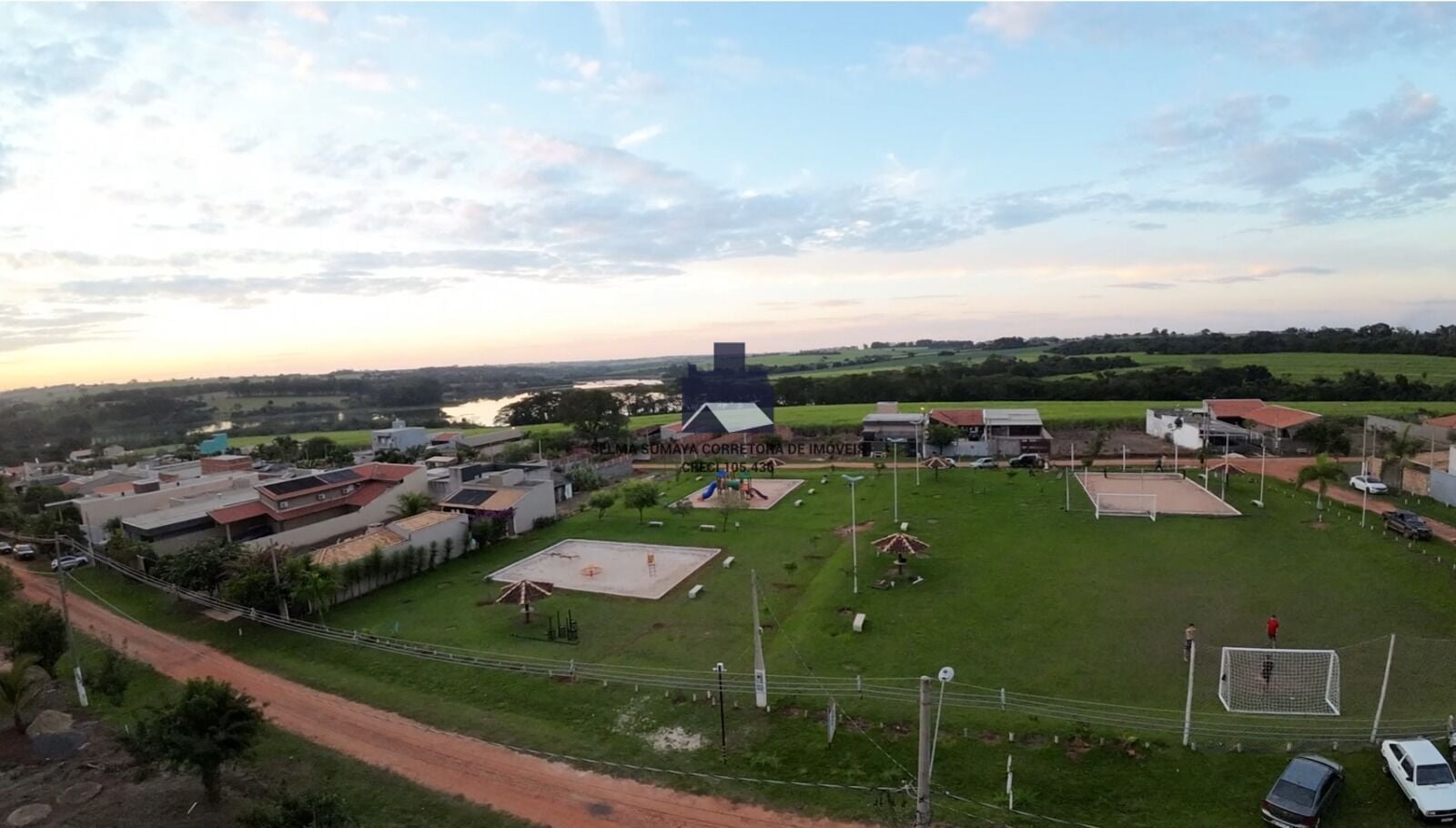 Fazenda / Sítio / Chácara com 2 quartos à venda, 300m² — foto 9 de 16