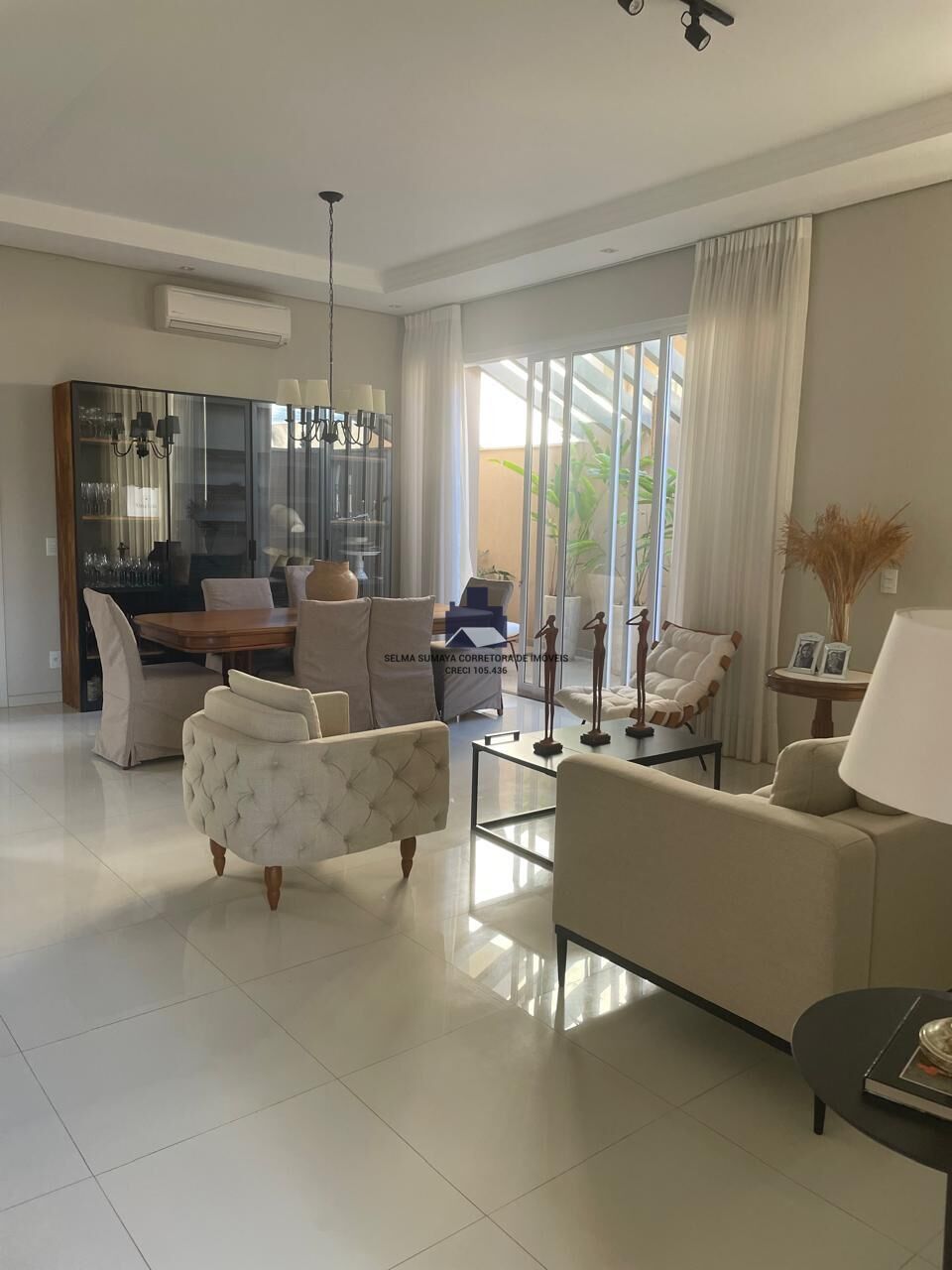 Casa de Condomínio com 3 quartos à venda, 240m² — foto 6 de 24