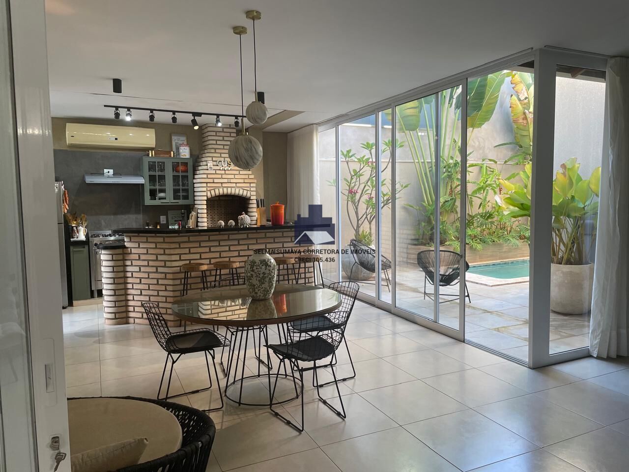 Casa de Condomínio com 3 quartos à venda, 240m² — foto 7 de 24