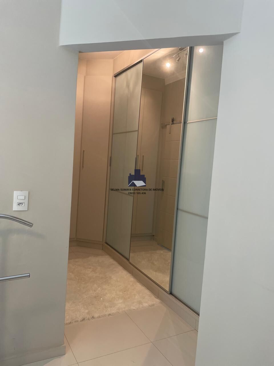 Casa de Condomínio com 3 quartos à venda, 240m² — foto 12 de 24